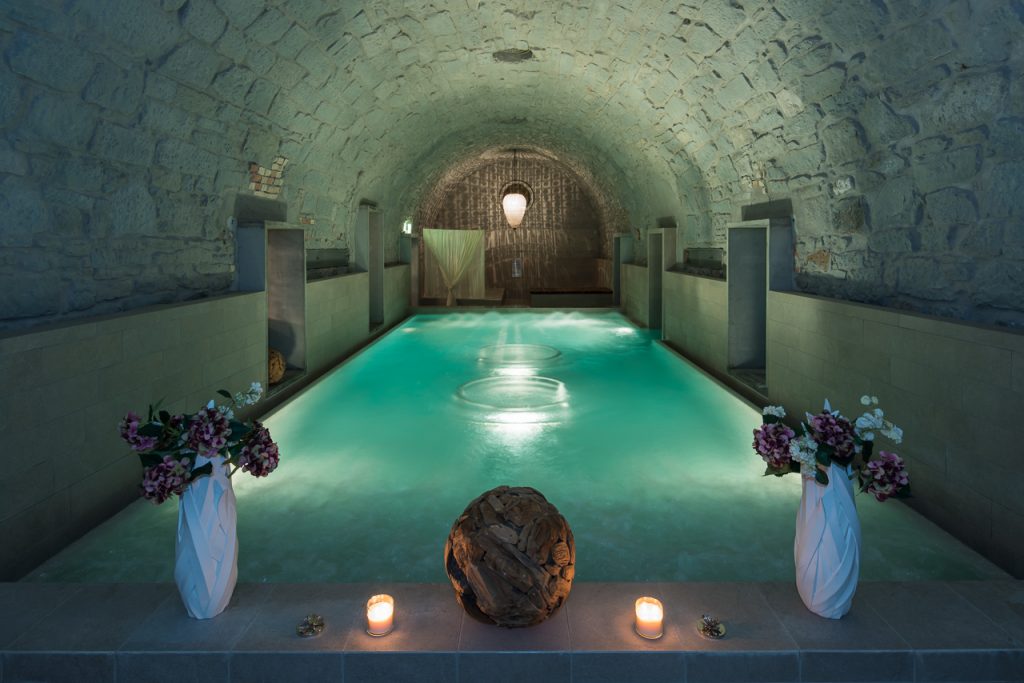 Copyright-by-Thermalbad-Spa-Zürich.-Adrien-Barakat-Photography_Irish-Roman-Spa-1024x683